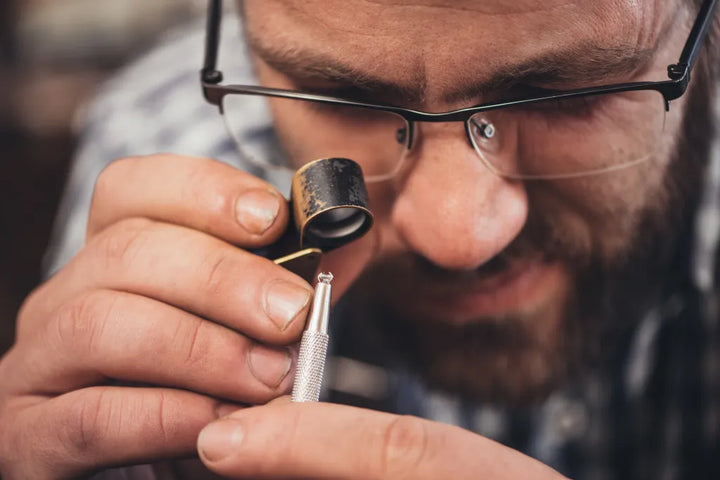 How to Become a Jeweller: The Education and Training Requirements